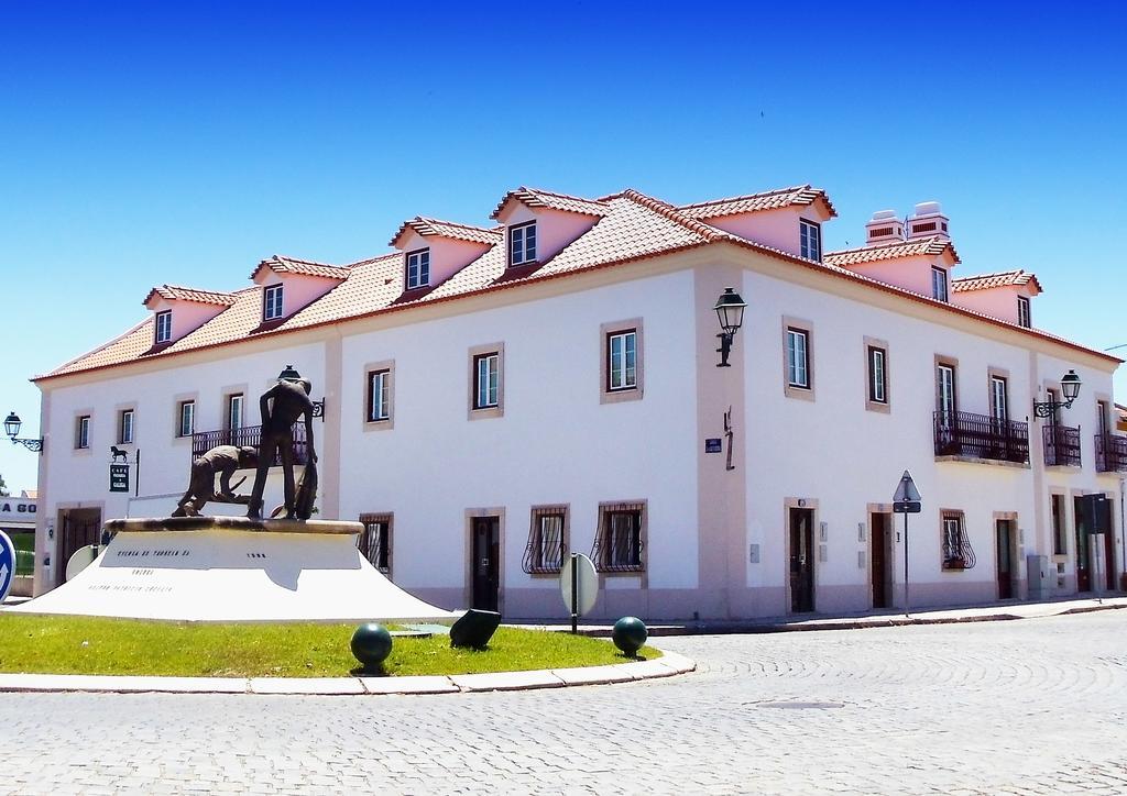 Hotel Casa Do Largo - Golega - Turismo De Habitacao Esterno foto